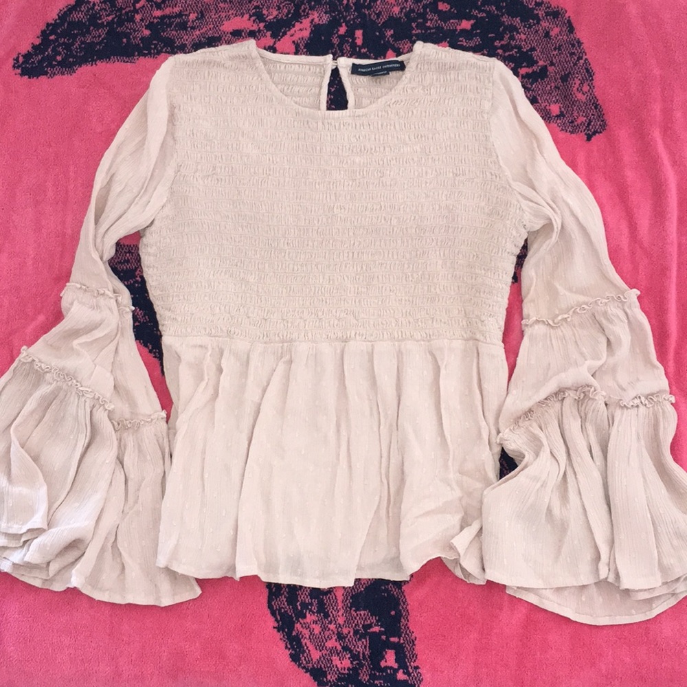 ❌SOLD❌ American Eagle bell sleeve blouse !
